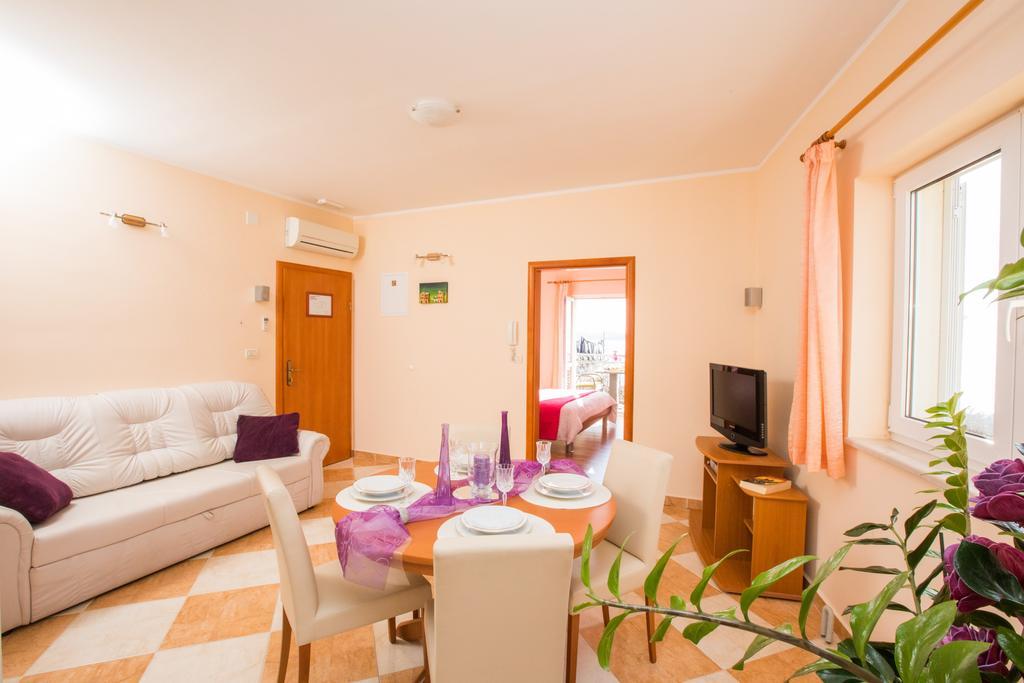 Grbic Apartment Mlini